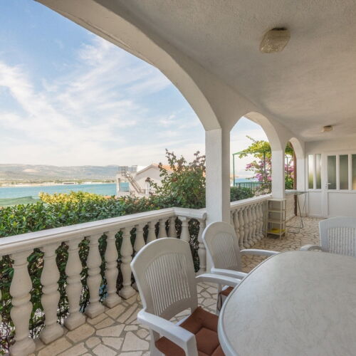 Apartament cu aer condiționat cu vedere spre mare cu 1 camera pentru 2 pers. A-2050-a