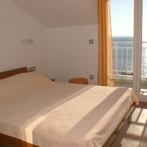 Apartament 4-osobowy z klimatyzacją z widokiem na morze z 1 pomieszczeniem sypialnianym A-2816-a