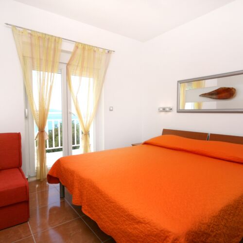 Apartament 3-osobowy z klimatyzacją z widokiem na morze z 1 pomieszczeniem sypialnianym A-2816-b