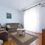Sea View 3-Room Air Conditioned Apartment for 7 Persons A-11702-a
