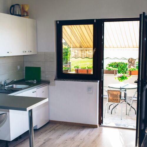 Apartament 3-osobowy z klimatyzacją z widokiem na morze z 1 pomieszczeniem sypialnianym AS-7205-a