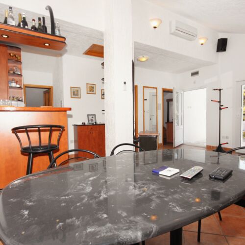 Apartament 4-osobowy z klimatyzacją z widokiem na morze z 2 pomieszczeniami sypialnianymi A-5290-a