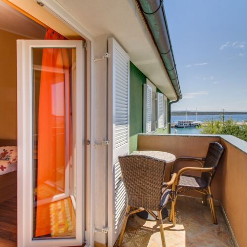 Pokój 2-osobowy z klimatyzacją z widokiem na morze S-11815-b