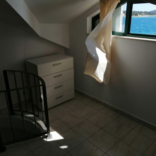 Apartament cu aer condiționat cu vedere spre mare cu 1 camera pentru 2 pers. A-4195-d