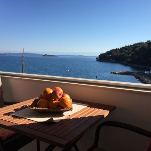 Apartament 4-osobowy z klimatyzacją z widokiem na morze z 2 pomieszczeniami sypialnianymi A-880-a