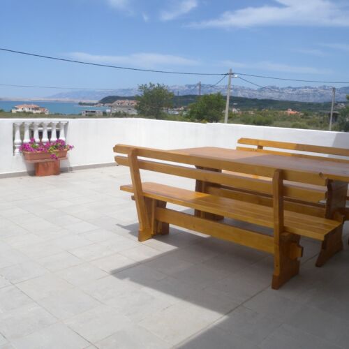 Apartman s klimatizací pro 8 os. se 3 ložnicemi s výhledem na moře A-6141-a