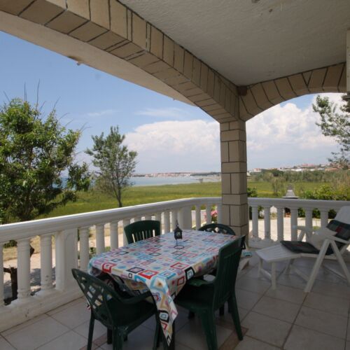 Sea View 2-Room Air Conditioned Apartment for 6 Persons A-6502-b