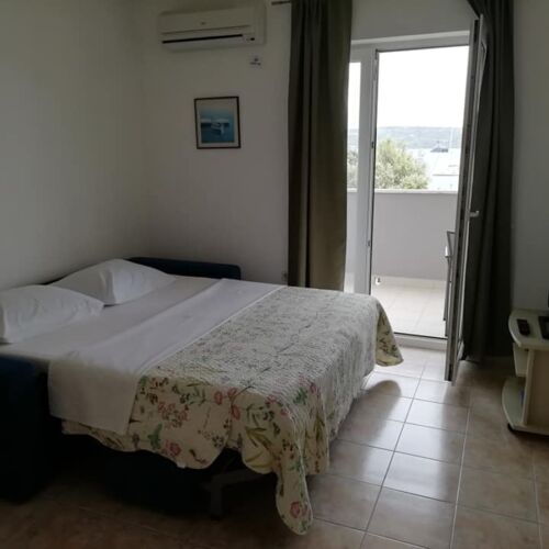 Sea View 1-Room Air Conditioned Apartment for 4 Persons A-6024-d