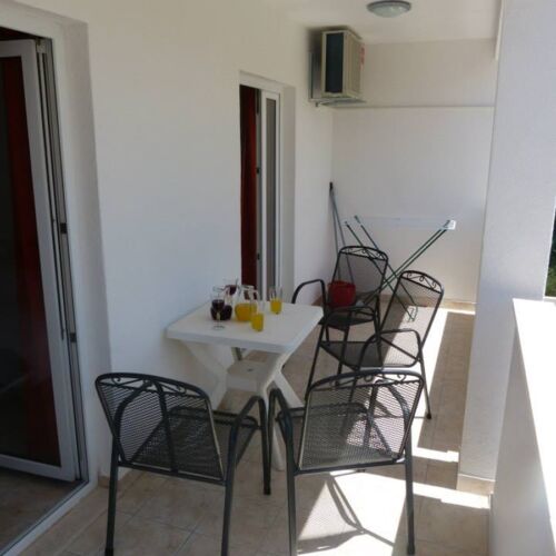 Sea View 1-Room Air Conditioned Apartment for 4 Persons A-6024-e