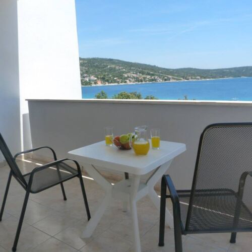 Sea View 1-Room Air Conditioned Apartment for 2 Persons AS-6024-b