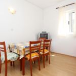 Sea View 2-Room Air Conditioned Apartment for 6 Persons A-10033-b