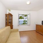 Sea View 1-Room Air Conditioned Apartment for 4 Persons A-7575-b