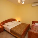 Sea View 1-Room Air Conditioned Apartment for 5 Persons A-4081-a