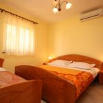 Sea View 1-Room Air Conditioned Apartment for 5 Persons A-4081-c