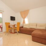 Klimatiziran Sa terasom apartman za 4 osoba(e) sa 1 spavaće(om) sobe(om) A-8215-b