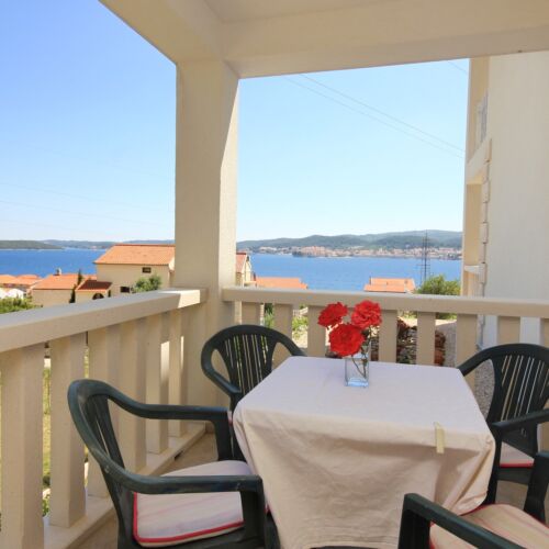 Apartament cu aer condiționat cu vedere spre mare cu 1 camera pentru 4 pers. A-10161-a