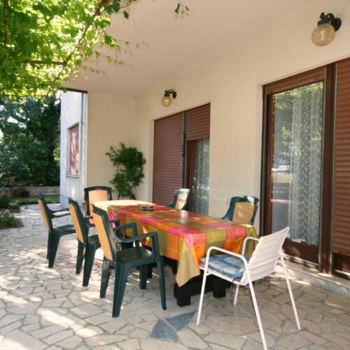 Apartament 5-osobowy z tarasem z widokiem na morze z 2 pomieszczeniami sypialnianymi A-5491-b