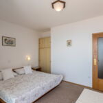 Apartament 3-osobowy z klimatyzacją z widokiem na morze z 1 pomieszczeniem sypialnianym AS-301-b