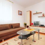 2-Zimmer-Apartment für 5 Personen mit Klimaanlage und Terasse A-10002-b