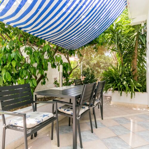 2-Zimmer-Apartment für 4 Personen mit Klimaanlage und Terasse A-11144-a