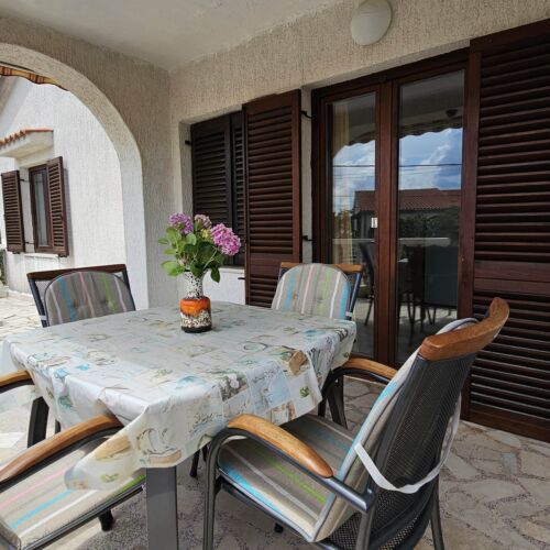 Apartament 4-osobowy z klimatyzacją z widokiem na morze z 1 pomieszczeniem sypialnianym A-5319-a