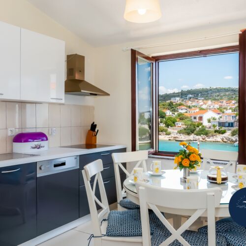 Sea View 2-Room Air Conditioned Apartment for 6 Persons A-4269-a