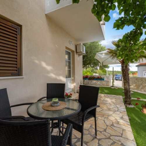 Sea View 1-Room Air Conditioned Apartment for 4 Persons A-232-d