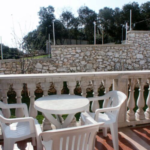 Apartament cu aer condiționat cu terasă cu 2 camere pentru 6 pers. A-3007-b