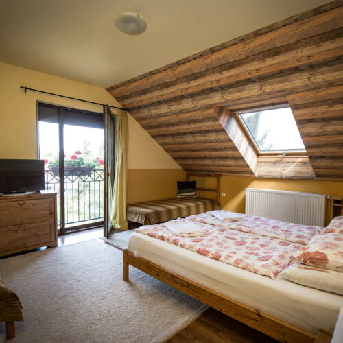 Deluxe Panoramic 3-Room Apartment for 8 Persons
