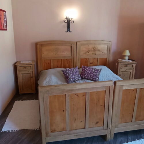 Pokój 2-osobowy na parterze z widokiem na miasto (możliwa dostawka)