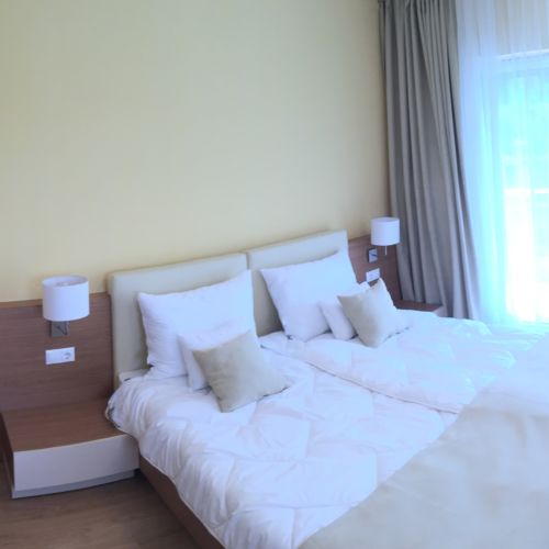 Executive Suita pro 4 os. se 2 ložnicemi s výhledem na jezero (s možností přistýlky)