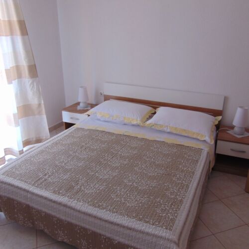 Apartament 3-osobowy z klimatyzacją z balkonem z 1 pomieszczeniem sypialnianym A-11228-a