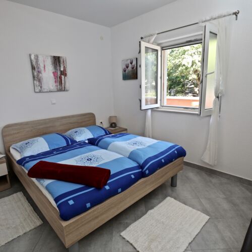 Apartament 3-osobowy z klimatyzacją z balkonem z 1 pomieszczeniem sypialnianym A-11228-c