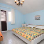 1-Room Air Conditioned Balcony Apartment for 4 Persons A-872-b
