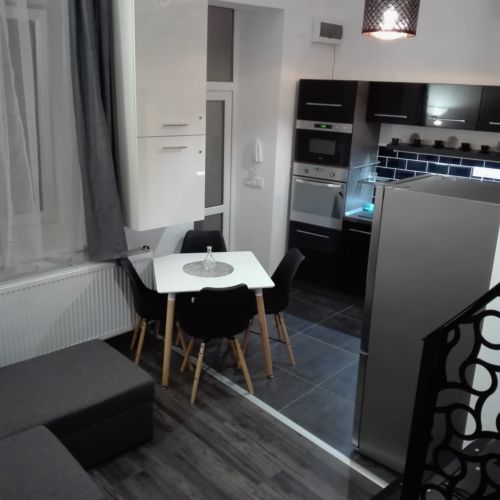 Apartman (jako celek) s klimatizací pro 4 os. v přízemí