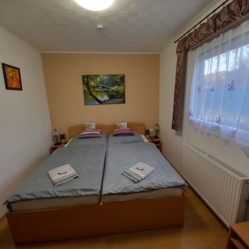 Apartament studio cu baie cu 1 camera pentru 2 pers. (se poate solicita pat suplimentar)