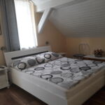 Mansard 2-Room Balcony Apartment for 5 Persons