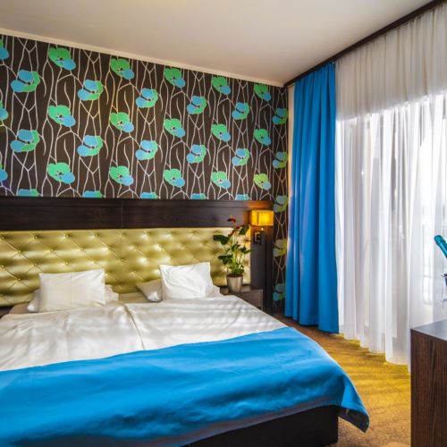 Suita standard la etaj cu 2 camere pentru 4 pers.