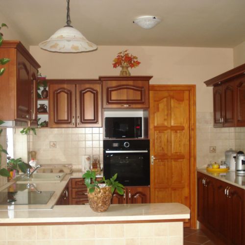 Víkendový dům (jako celek) s koupelnou s klimatizací pro 8 os.