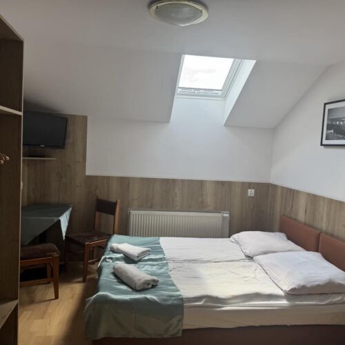 Standard Upstairs Twin Room