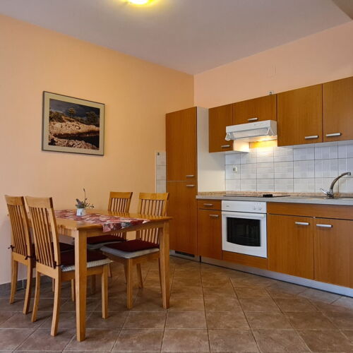 2-Zimmer-Apartment für 4 Personen mit Klimaanlage und Aussicht auf das Meer