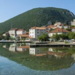 Apartman s klimatizací s manželskou postelí s 1 ložnicí na přízemí