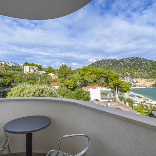 2-Zimmer-Apartment für 3 Personen mit Klimaanlage und Aussicht auf das Meer