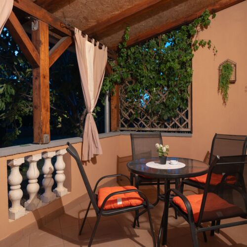 Apartament 3-osobowy z klimatyzacją na parterze z 1 pomieszczeniem sypialnianym