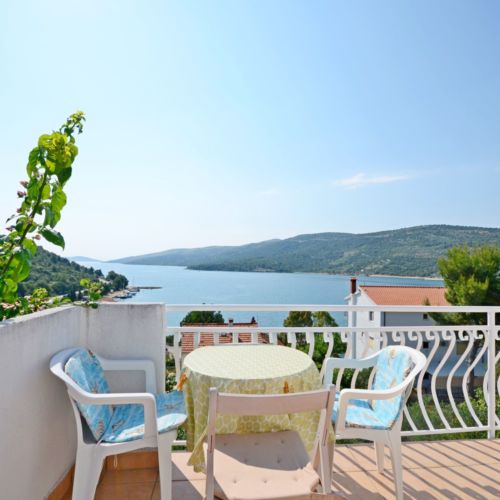 Apartman s klimatizací pro 3 os. s 1 ložnicí s výhledem na moře