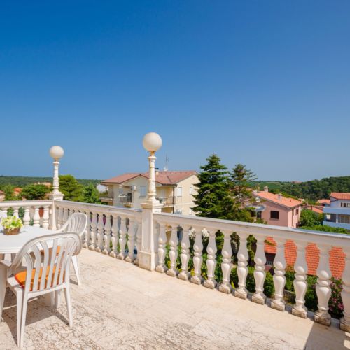 Apartament la etaj cu aer condiționat cu 1 camera pentru 6 pers.