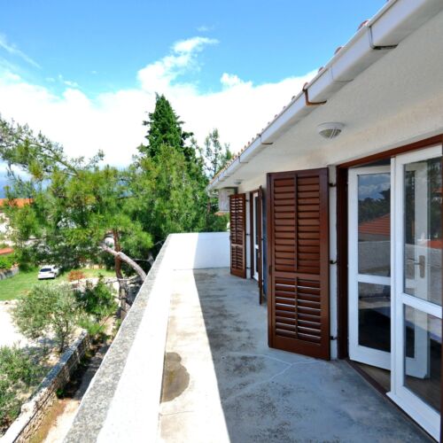 Apartament 8-osobowy z klimatyzacją na piętrze z 3 pomieszczeniami sypialnianymi