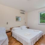 Apartman s klimatizací s manželskou postelí s 1 ložnicí s výhledem na moře (s možností přistýlky)