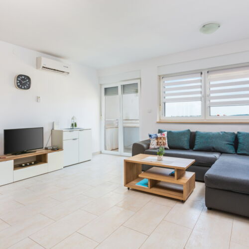 Apartament 2-osobowy na poddaszu z widokiem na morze z 1 pomieszczeniem sypialnianym (możliwa dostawka)