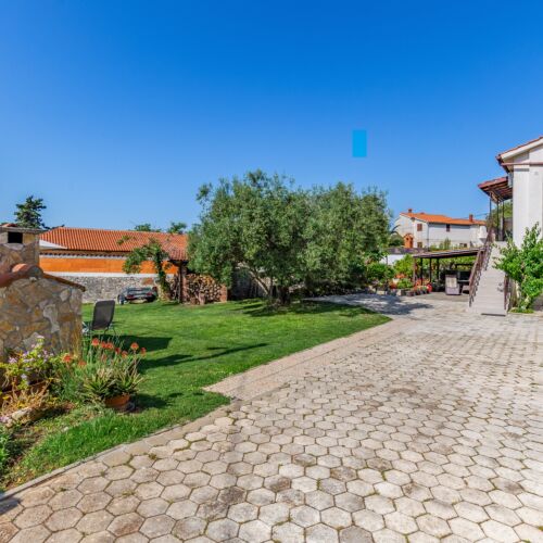 Apartament cu aer condiționat cu balcon cu 2 camere pentru 6 pers. A-7036-a